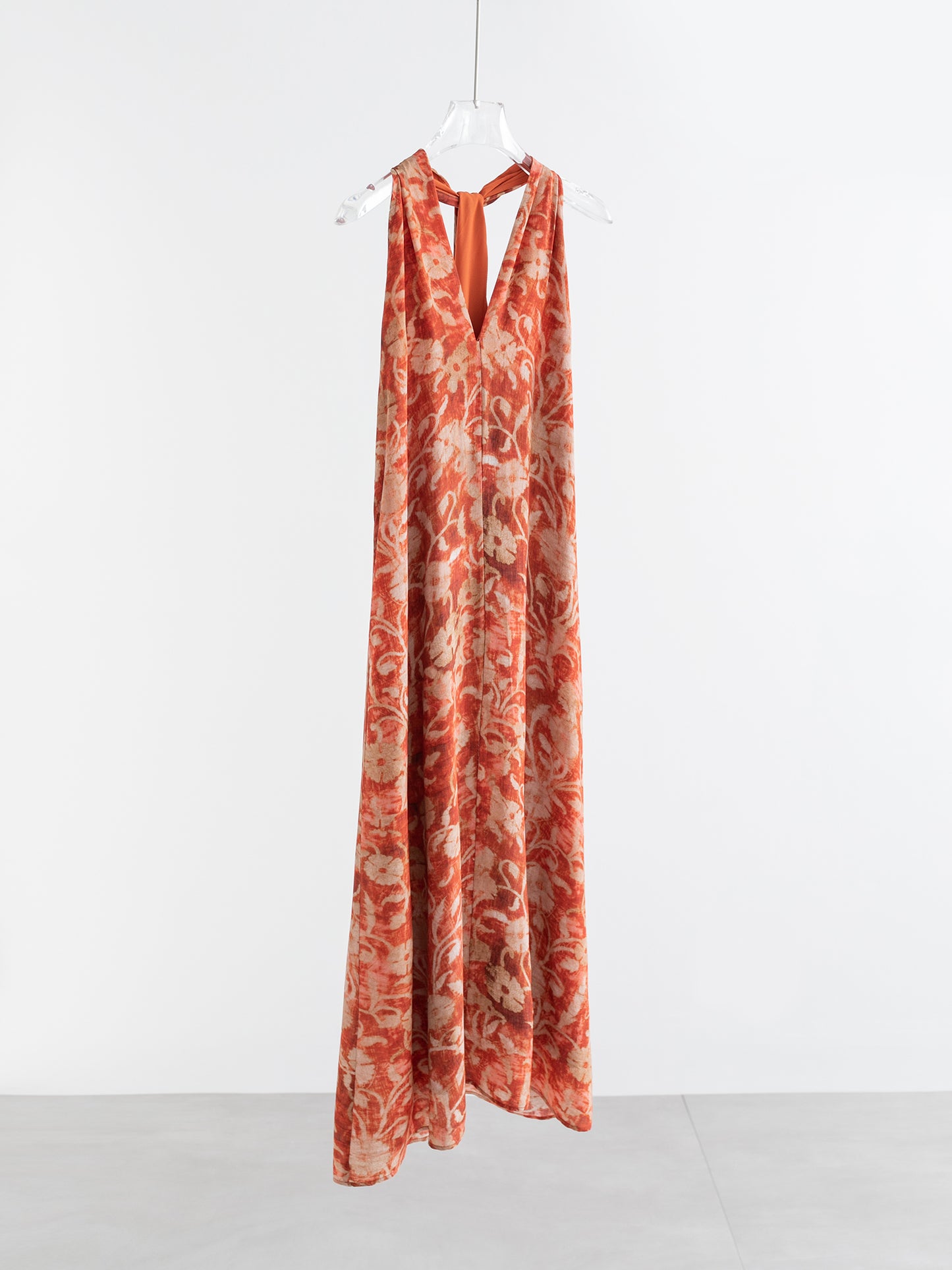 Silk Floral Halter Maxi Dress V009