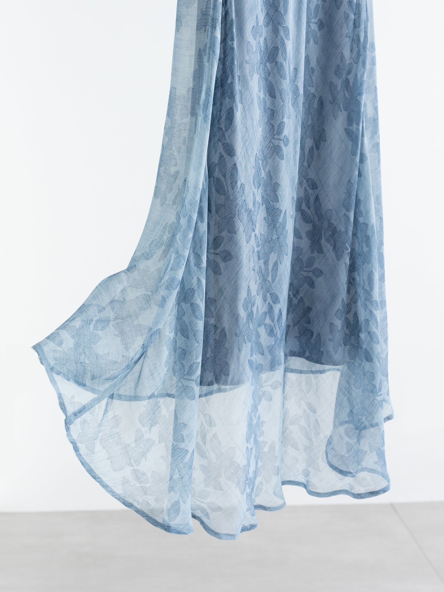 Silk Bias-Cut Floral Maxi Dress V008