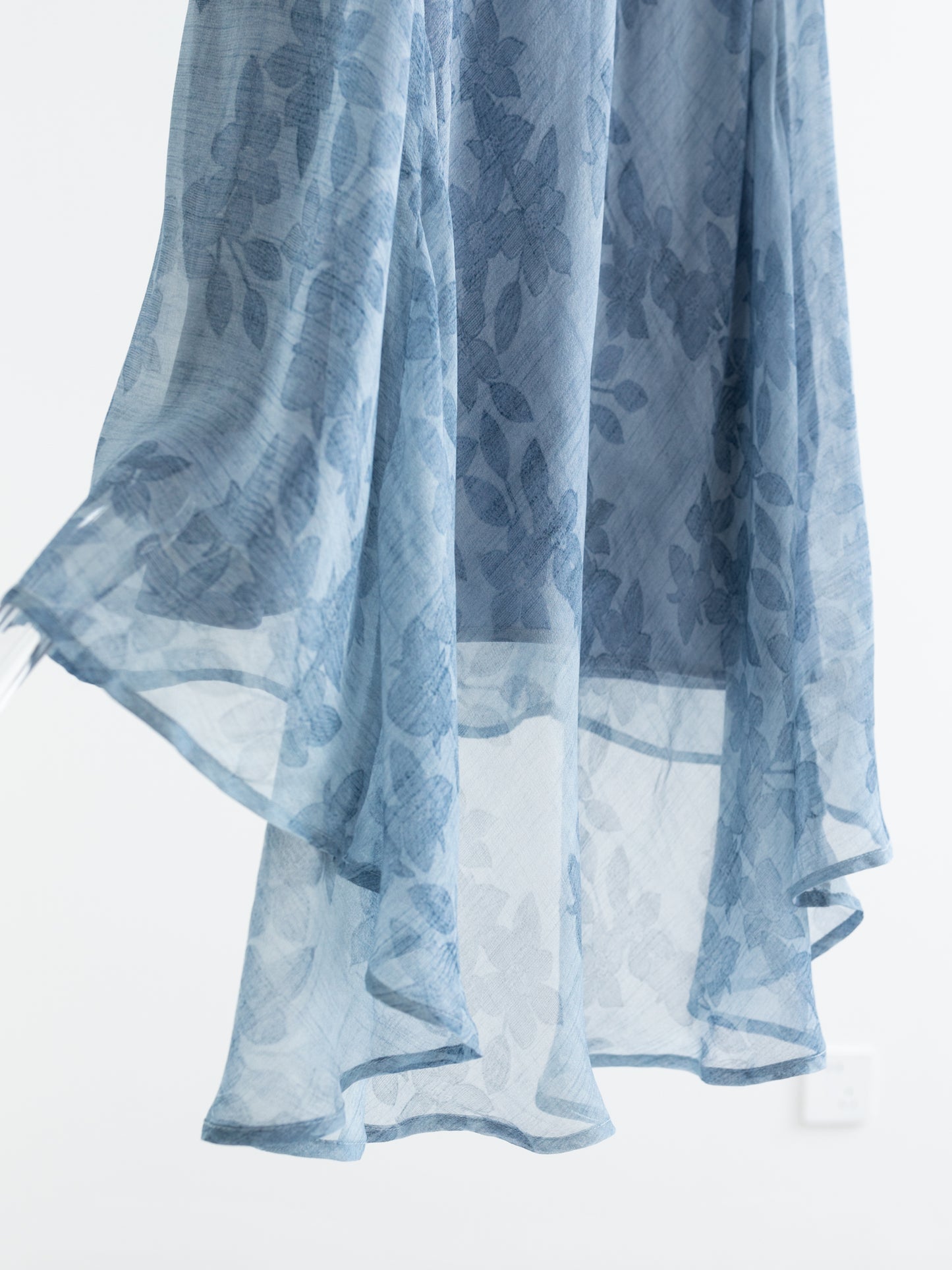 Silk Bias-Cut Floral Maxi Dress V008