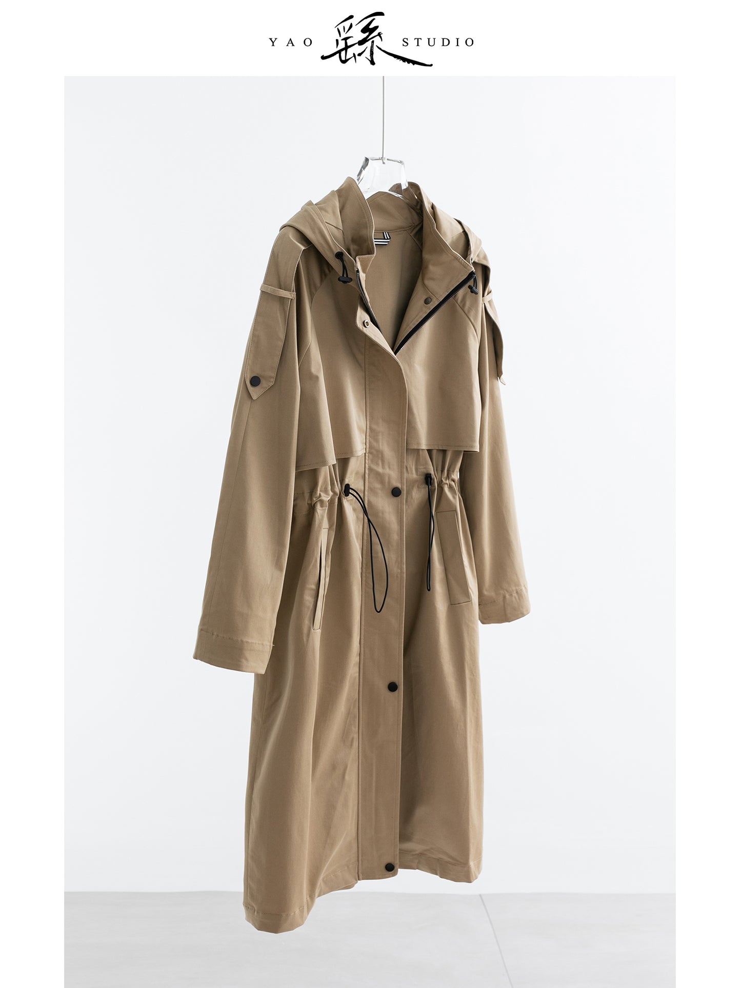 Water-Repellent Hooded Trench Coat — Fog-Sand Beige, Cotton-Stretch, Drawcord Waist (Mid-Length) V031