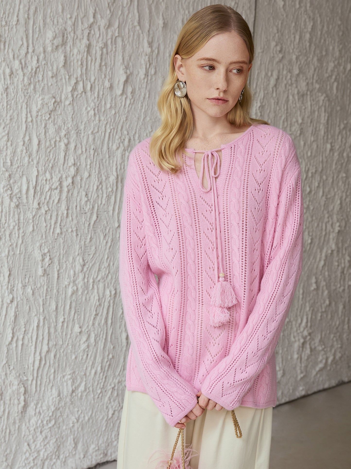 100% Lambswool Pointelle Cable-Knit Sweater – Soft Blush Pink, Relaxed Crewneck Jumper V019