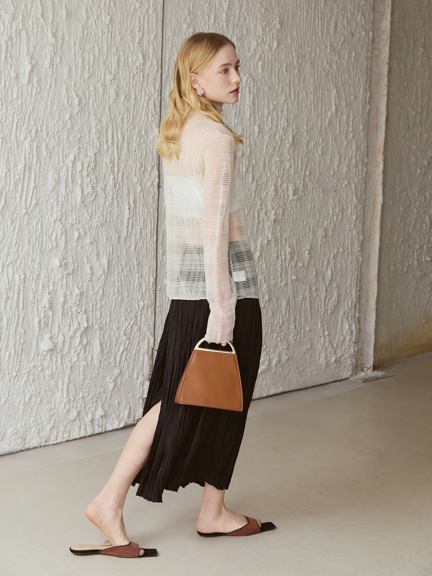 Crinkle Pleated Midi Skirt – High-Waist, Double-Layer, Paper-Crush Texture, Night Black V026