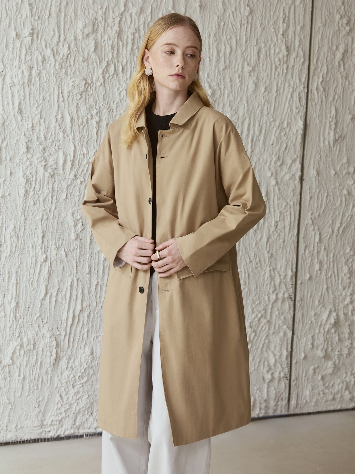 Single-Breasted, Relaxed Cocoon Fit, Mid-Length with Herringbone Lining (Dusk Beige) V030