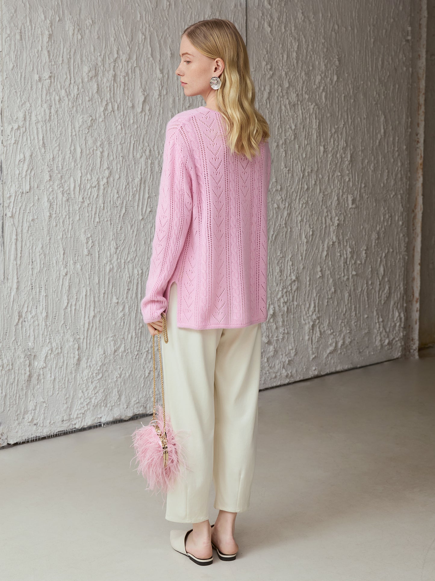 Oat-Cream Cotton Ankle Pants – Easy Pull-On Waist, Slimming Front Pleats V013