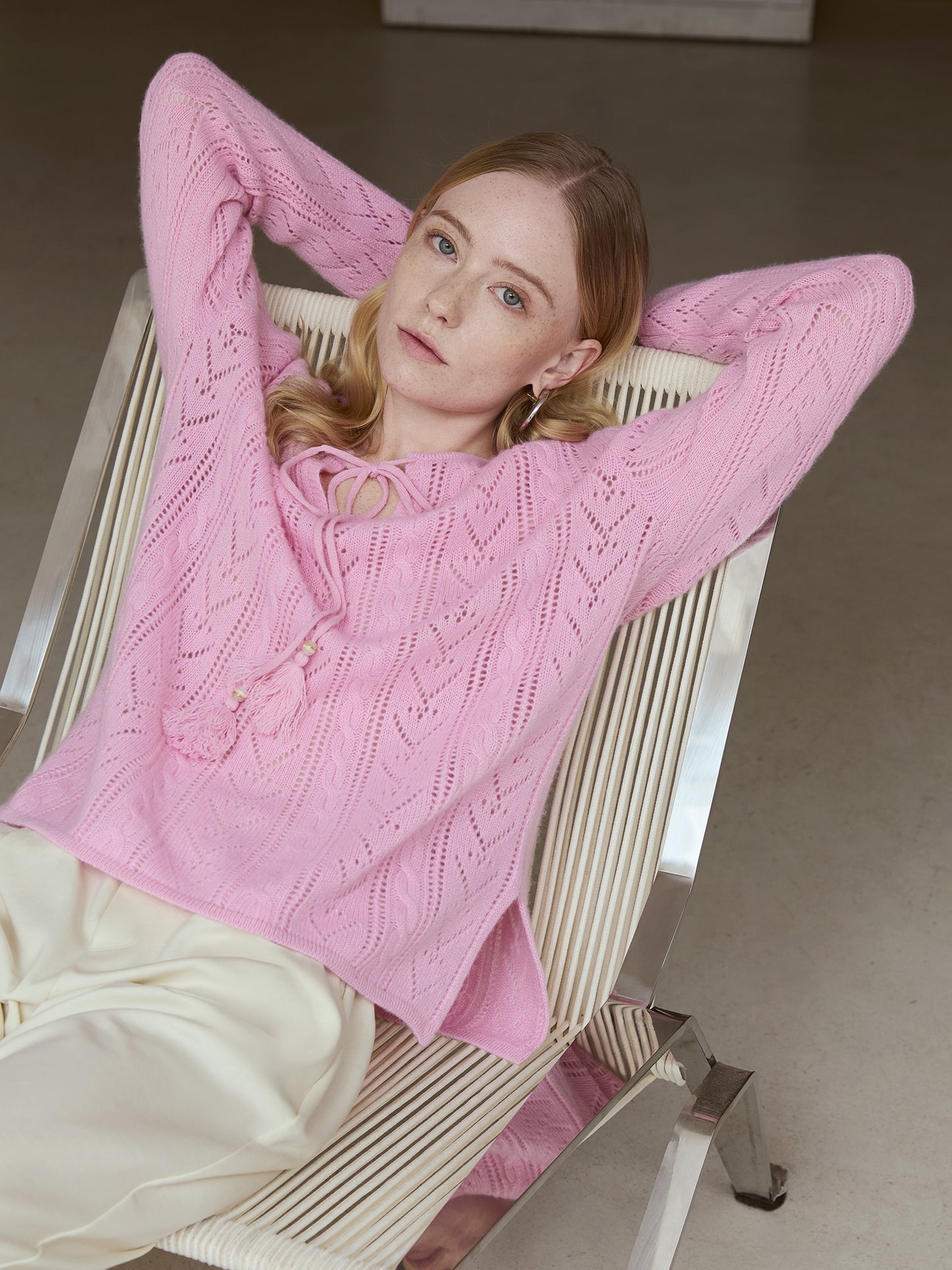 100% Lambswool Pointelle Cable-Knit Sweater – Soft Blush Pink, Relaxed Crewneck Jumper V019