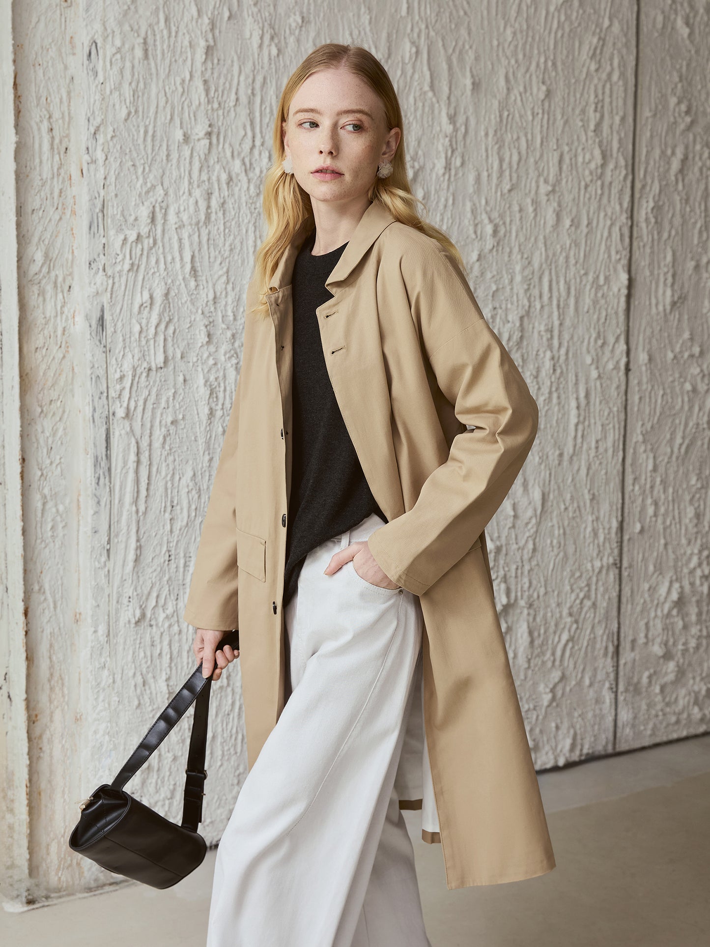 Single-Breasted, Relaxed Cocoon Fit, Mid-Length with Herringbone Lining (Dusk Beige) V030
